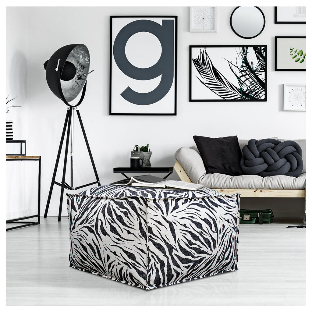 Deshome Pouf poggiapiedi 63x63x44 cm in Velluto con bottoni Deshome Pouf poggiapiedi 63x63x44 cm in Velluto con bottoni